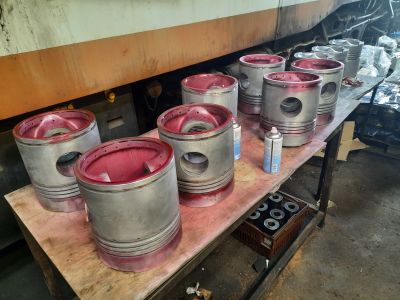 The pistons being cracked tested. Photo by James Whincup