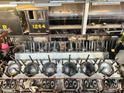 All 6 pistons are fitted to the engine 'B' bank. Photo by Steve Rowston