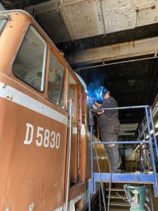 Modification to the roof brace at b end of 31463. Photo by James Whincup